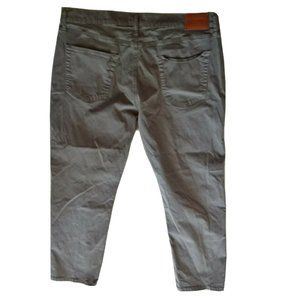 Lucky Brand 223 straight Leg Jeans/Pants 40x29